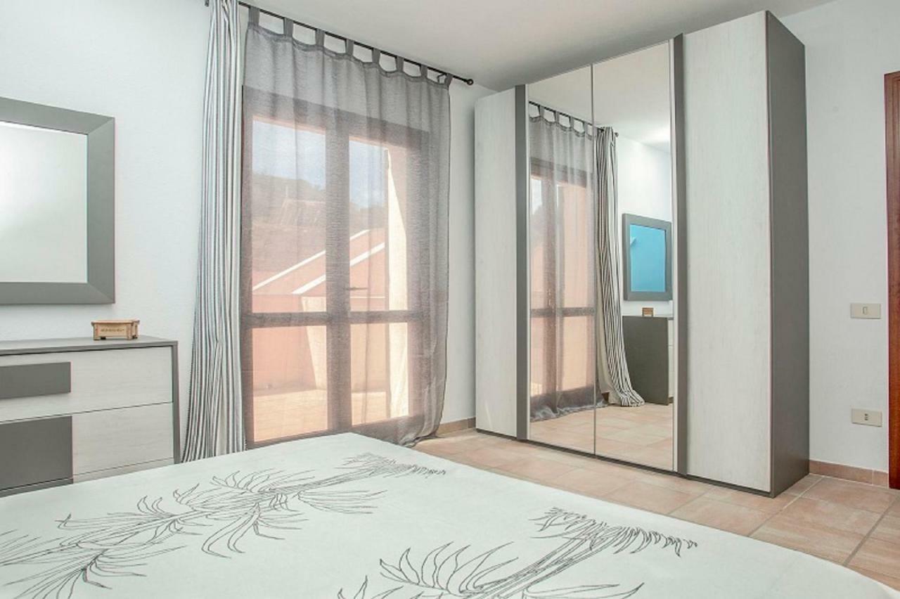 Bilocale Via Umbria Daire Santa Teresa Gallura Dış mekan fotoğraf